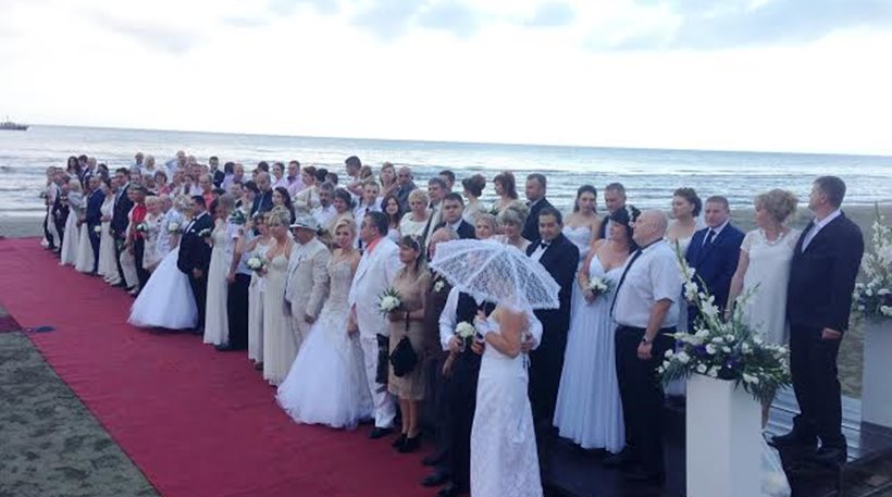 Κύπρος: 66 ζευγάρια παντρεύτηκαν κάτω από δρακόντεια αστυνομικά μέτρα